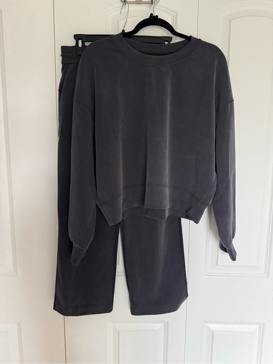 lululemon athletica Jackets & Blazers - Lululemon Softstreme Black Relaxed Sweatshirt Cropped Pants Set